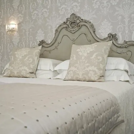 Le Sei Dame Hotel Bardi