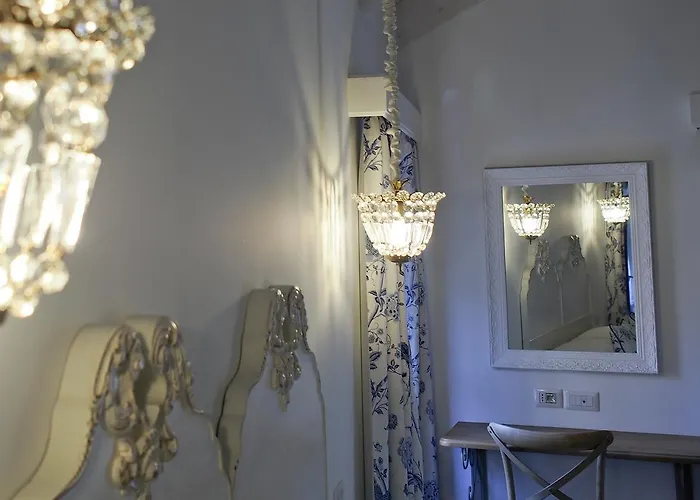 Hotel Le Sei Dame Bardi