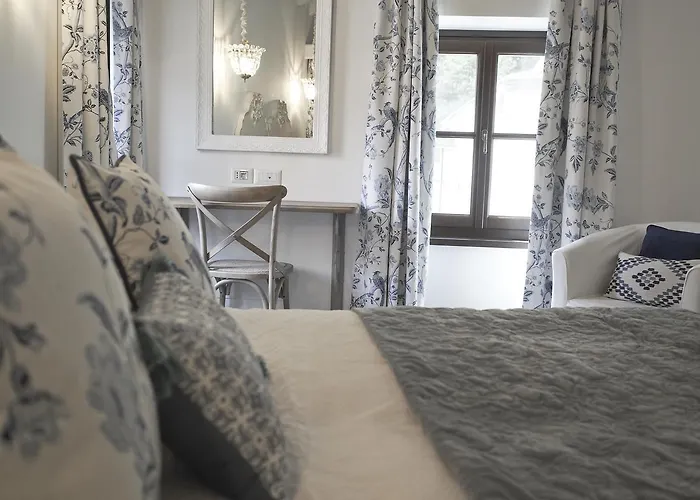 Hotel Le Sei Dame Bardi