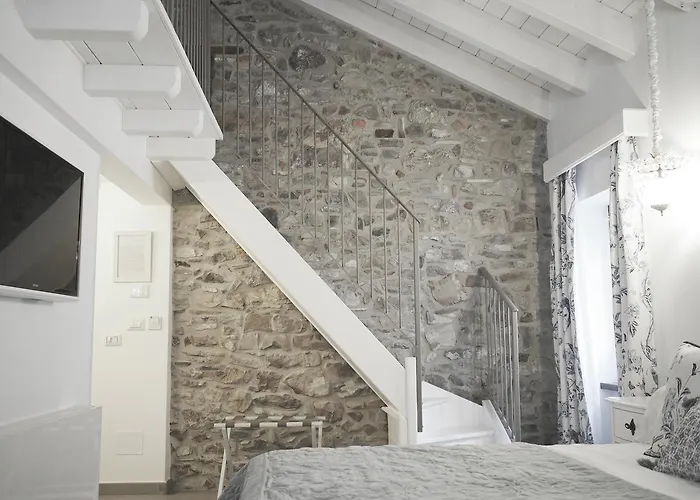 Hotel Le Sei Dame Bardi